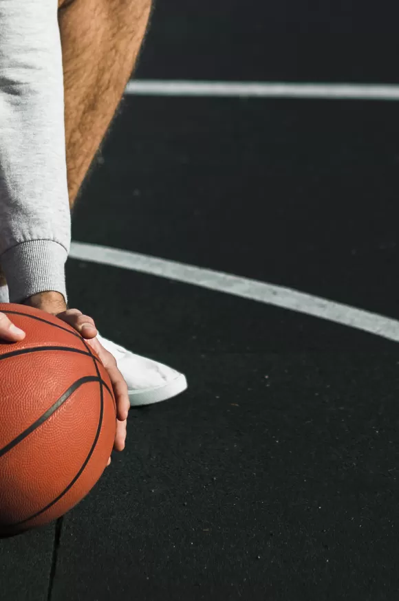 Extraescolar de basquet a les escoles de Jesuites Educacio